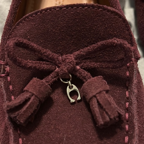 Coach nwot women’s Burgundy Loafers - Picture 2 of 6